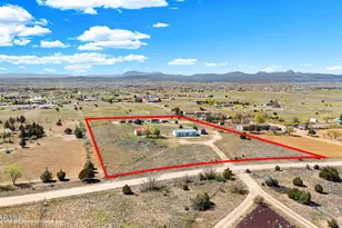 805 W Eleanor Rd, Paulden, AZ 86334 - Photo 1