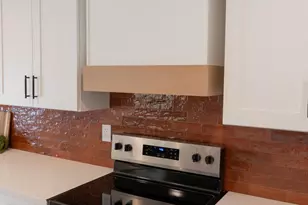 1940 W Kimberly Way, Phoenix, AZ 85027 - Photo 9