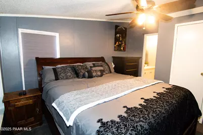 27585 W El Oro Drive, Seligman, AZ 86337 - Photo 9