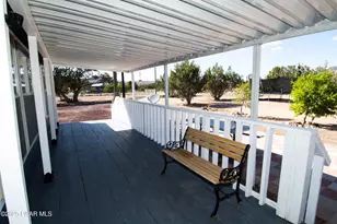 27585 W El Oro Dr, Seligman, AZ 86337 - Photo 3