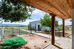 7610 N Lawrence Ln, Prescott Valley, AZ 86315 - Photo 33