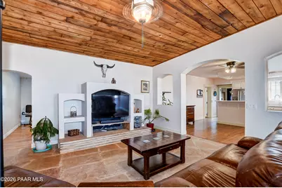 7610 N Lawrence Lane, Prescott Valley, AZ 86315 - Photo 23
