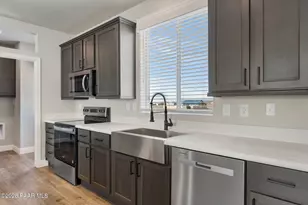 576 N Sioux Dr, Chino Valley, AZ 86323 - Photo 9