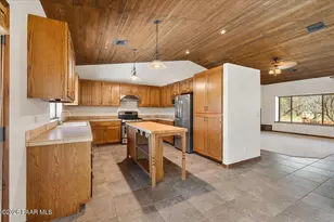 4755 E Lynn Ct, Lake Montezuma, AZ 86335 - Photo 9