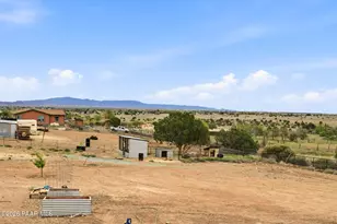 2035 N Cougar Path, Chino Valley, AZ 86323 - Photo 11