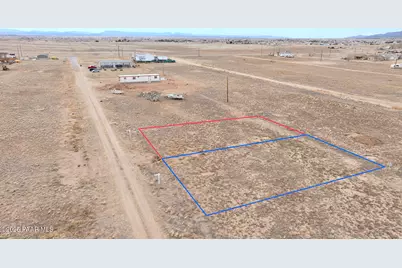 360 W Hawaii Road, Paulden, AZ 86334 - Photo 3