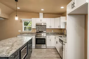 10101 Third St, Mayer, AZ 86333 - Photo 9