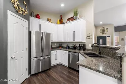 4521 N Reston Place, Prescott Valley, AZ 86314 - Photo 7