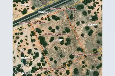 25935 W Fort Rock Road, Seligman, AZ 86337 - Photo 11