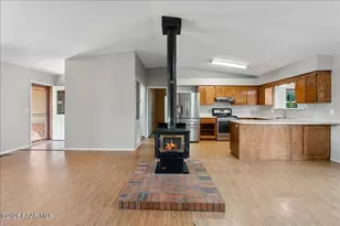 7284 E Wren Dr, Prescott Valley, AZ 86314 - Photo 9