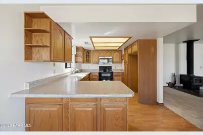 3600 N Mountain View Drive, Prescott Valley, AZ 86314 - Photo 13