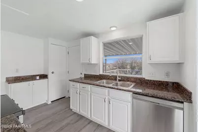 14560 E Wagon Wheel Drive, Dewey-Humboldt, AZ 86327 - Photo 11