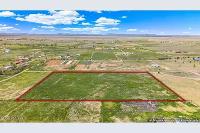 26235 N Stagecoach Pass, Paulden, AZ 86334 - Photo 5