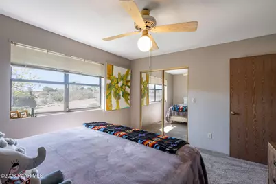 11487 E Western Sunset Drive, Dewey-Humboldt, AZ 86327 - Photo 15