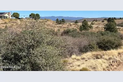 17424 S Juniper Drive, Kirkland, AZ 86332 - Photo 13