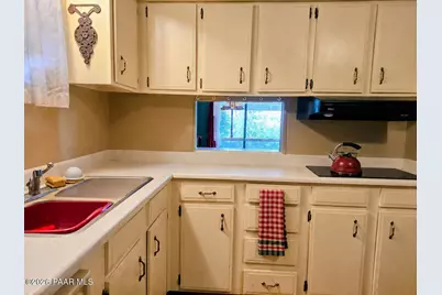 10075 E Dapple Grey Trail, Dewey-Humboldt, AZ 86327 - Photo 13