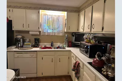 10075 E Dapple Grey Trail, Dewey-Humboldt, AZ 86327 - Photo 7