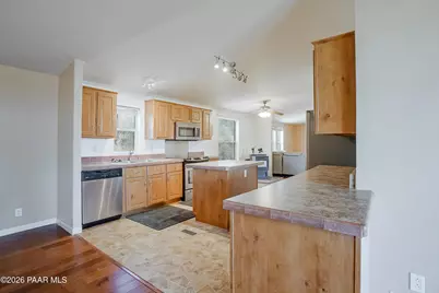 11800 E Henderson Road, Dewey-Humboldt, AZ 86327 - Photo 7