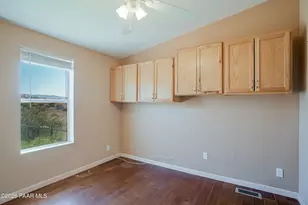 11800 E Henderson Rd, Dewey-Humboldt, AZ 86327 - Photo 19