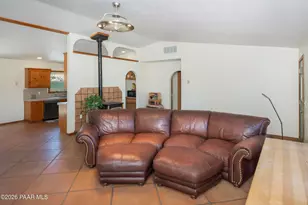 18059 S Country Clb Dr, Peeples Valley, AZ 86332 - Photo 7