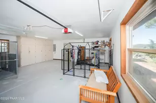 18059 S Country Clb Dr, Peeples Valley, AZ 86332 - Photo 31