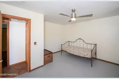 18059 S Country Club Drive, Peeples Valley, AZ 86332 - Photo 25