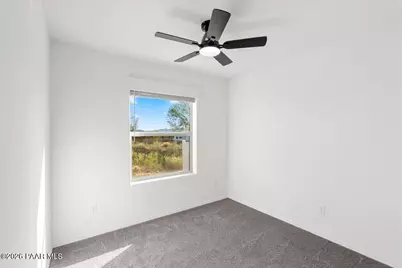24380 N Marblehead Avenue, Paulden, AZ 86334 - Photo 13