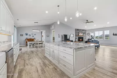 10337 N High Plains Trail, Prescott Valley, AZ 86315 - Photo 9