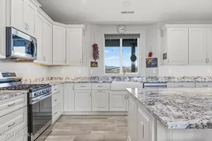 10337 N High Plains Trail, Prescott Valley, AZ 86315 - Photo 11