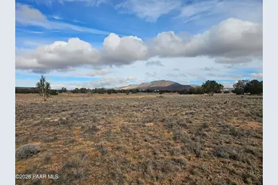 27555 W Fort Rock Road, Seligman, AZ 86337 - Photo 9