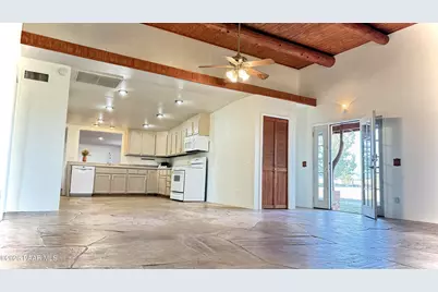 3900 W Runway Road, Paulden, AZ 86334 - Photo 15