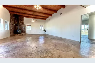 3900 W Runway Road, Paulden, AZ 86334 - Photo 23
