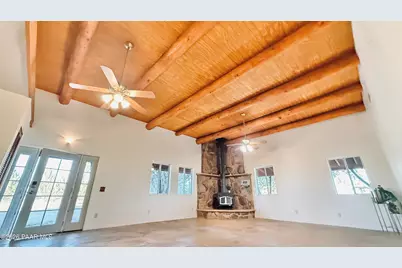 3900 W Runway Road, Paulden, AZ 86334 - Photo 11