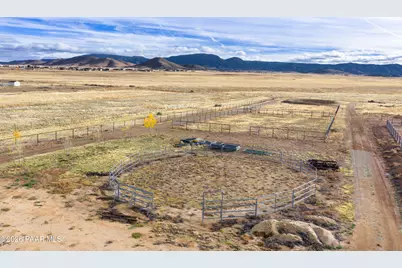 7455 N Coyote Springs Road, Prescott Valley, AZ 86315 - Photo 21
