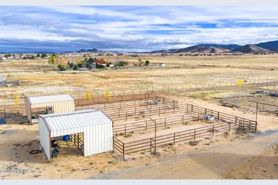 7455 N Coyote Springs Road, Prescott Valley, AZ 86315 - Photo 19