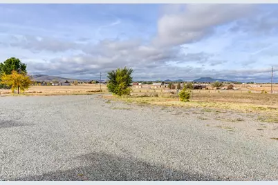7455 N Coyote Springs Road, Prescott Valley, AZ 86315 - Photo 51