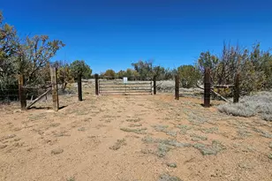 8850 W Fountain Ranch Rd, Ash Fork, AZ 86320 - Photo 29