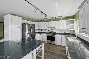 1211 N Susan Dr, Prescott, AZ 86301 - Photo 7