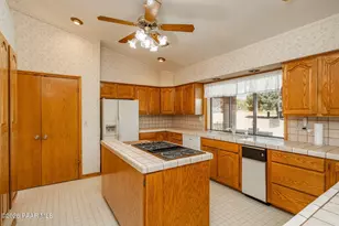 11808 E Stirrup High West Dr, Dewey-Humboldt, AZ 86327 - Photo 9