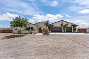 3860 Pura Vida Trl, Wickenburg, AZ 85390 - Photo 65