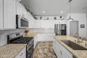 23811 N 170th Ave, Surprise, AZ 85387 - Photo 15