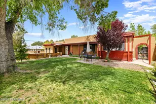 209 Robinson Dr, Prescott, AZ 86303 - Photo 1