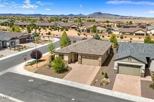 8610 N Sprouting Tree Dr, Prescott Valley, AZ 86315 - Photo 33