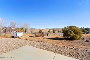 22367 N Malapai Ridge Rd, Paulden, AZ 86334 - Photo 15