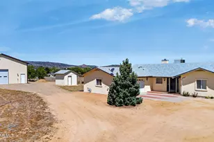 3165 Las Brisas, Chino Valley, AZ 86323 - Photo 3