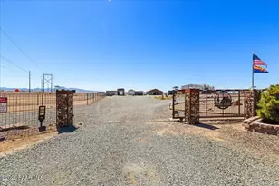 12510 N Antelope Mdws Dr, Prescott Valley, AZ 86315 - Photo 3