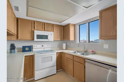 6128 Antelope Villas Circle #216, Prescott, AZ 86305 - Photo 9