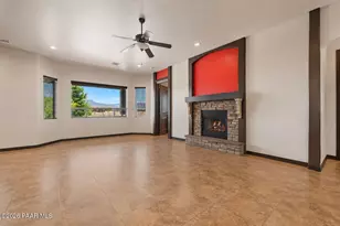 11156 N Scalli Way, Prescott Valley, AZ 86315 - Photo 9