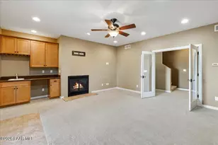 890 N Lakeview Dr, Prescott, AZ 86301 - Photo 35