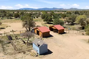 10262 W Tough Country Trail, Prescott, AZ 86305 - Photo 11
